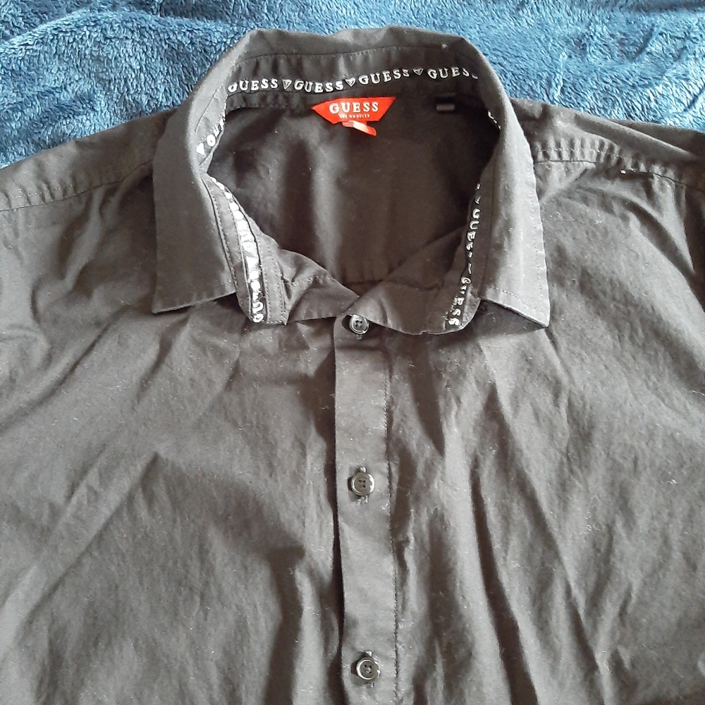GUESS Button Down Shirt (M)